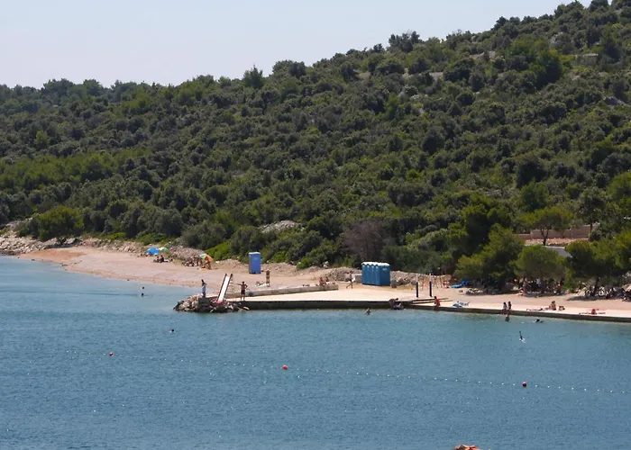 Διαμέρισμα Family Friendly Seaside Jezera, Murter - 5062