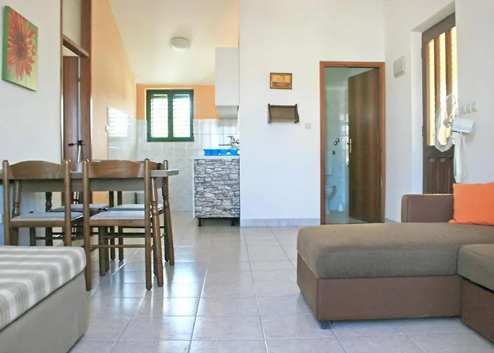 Family Friendly Seaside Jezera, Murter - 5062 Daire Jezera